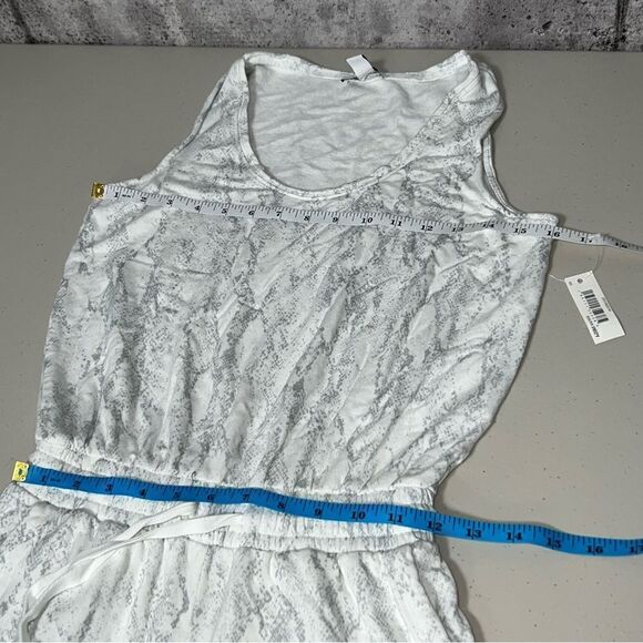 🆕 Daily Ritual Supersoft Terry Sleeveless Scoopneck Jumpsuit Snakeskin Print - Picture 9 of 12
